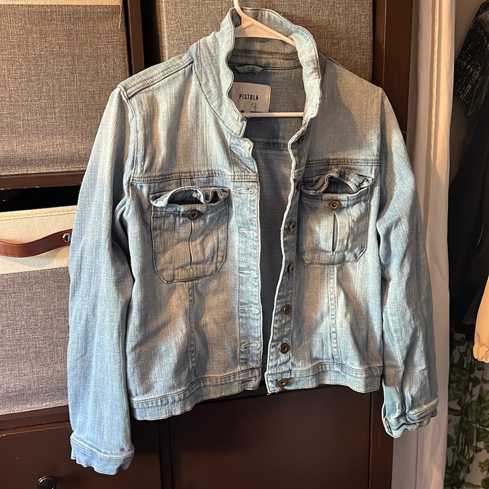 Large pistola Jean jacket.
